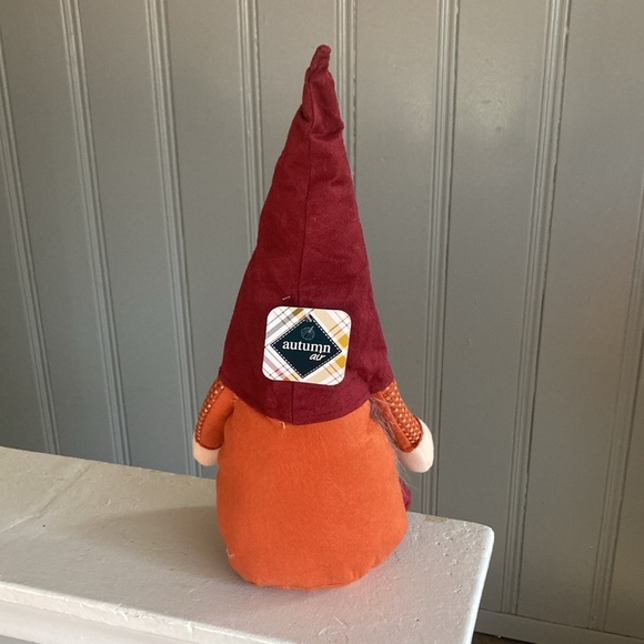 BNWT- 17.5”x 7.5”- Adorable- Red & Orange- Fall Harvest Gnome Decoration - Picture 7 of 17